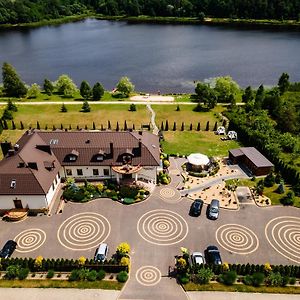 Hotel Magnat Suchedniów Exterior photo