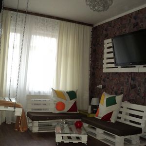 Apartment On Vasylia Stusa St, 10 Bila Țerkva Room photo
