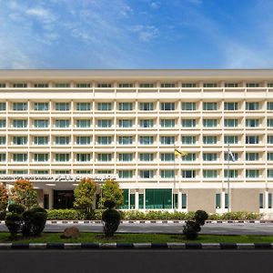 Radisson Hotel Brunei Darussalam Bandar Seri Begawan Exterior photo