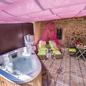 Gite Avec Jacuzzi Privatif Dans Un Mas Provencal Apartment Les Fumades-Les Bains Exterior photo