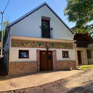 Wbs Vinarstvi U Lisu Znojmo 6345 Hotel Exterior photo