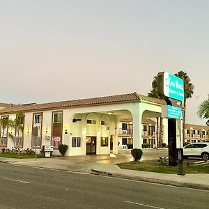 Casa Blanca Express & Suites Cypress Buena Park - Anaheim Area Exterior photo