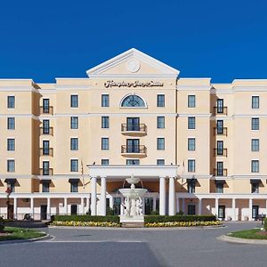 Hampton Inn & Suites South Park At Phillips Place Charlotte Exterior photo