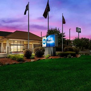 Best Western Detroit Livonia Hotel Exterior photo