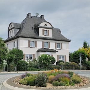 Elena Kempf Haaratelier & Guesthouse Braunfels Exterior photo