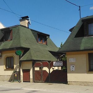 Penzion Weinerovka Varin Hotel Žilina Exterior photo