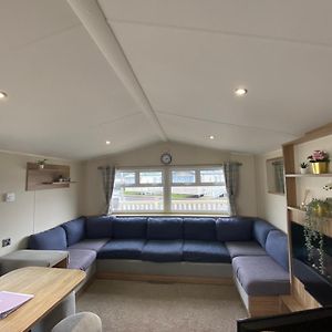 8 Bed Sun Decked Caravan Unlimited High Speed Wifi And Fun At Seawick Holiday Park Hotel Clacton-on-Sea Exterior photo