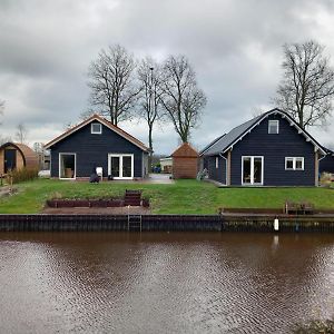 Waterhuis Friesland Villa Oudwoude Exterior photo