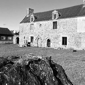 Les Gites Du Manoir De Port Cadic Redene Exterior photo