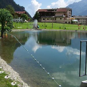 Pension Holzknechthof Am See Hotel Neustift im Stubaital Exterior photo