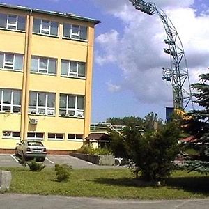 Hotel Stadion Caşonia Exterior photo