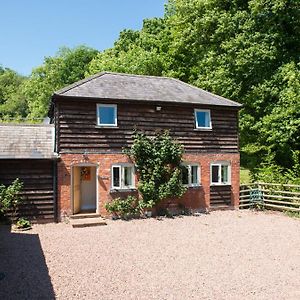 Stable Cottage Tenbury Exterior photo