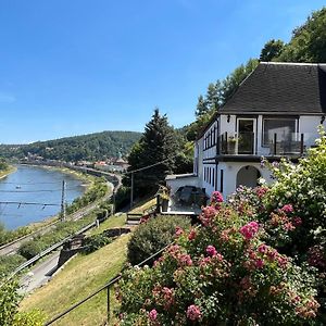 Saechsische-Schweiz-Ferienhaus-Wohnung-1-Mit-Elbblick-Sauna-Und-Kamin Königstein an der Elbe Exterior photo