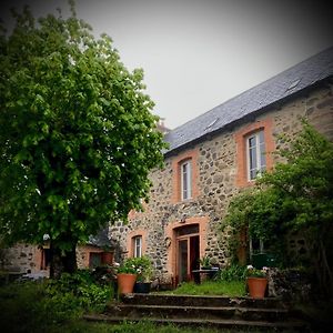 Maison D'Hotes & Savonnerie De Bonnefon Bed & Breakfast Saint-Chély-dʼAubrac Exterior photo