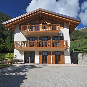 B&B Ledro Affittacamere Mezzolago Exterior photo