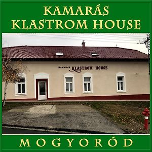 Kamaras Klastrom House Bed & Breakfast Mogyoród Exterior photo