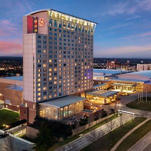 Sheraton Overland Park Hotel At The Convention Center Exterior photo