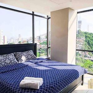 Penthouse Con Vista Increible! Piso 17! 2 Hab Apartment Guayaquil Exterior photo