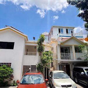 Perfect One Bedroom In Peguy-Ville Port-au-Prince Exterior photo
