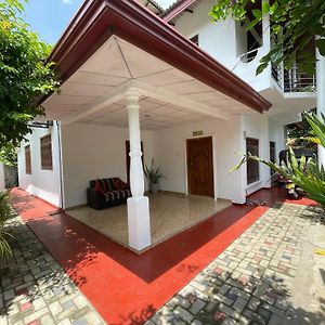 Lanka Holiday Home Holambra Exterior photo