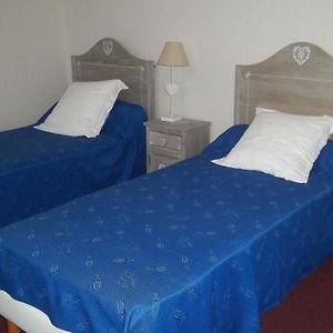 Domaine Saint-Louis Bed & Breakfast Carcassonne Room photo