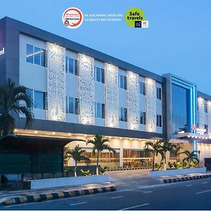 Swiss-Belhotel Cendrawasih, Biak Fandoi Exterior photo