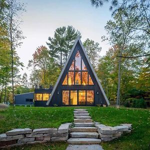 A-Frame Serenade - Luxury Amidst Nature'S Symphony Oakwood Exterior photo