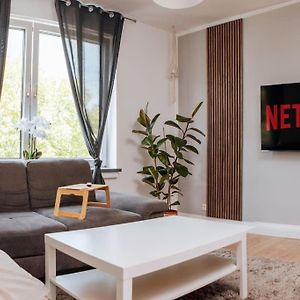 Sunny & Cozy - Netflix - Wifi - City - 4 Person Apartment Essen Exterior photo