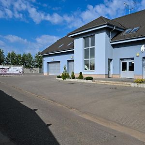 Penzion Zurek Hotel Velké Bílovice Exterior photo