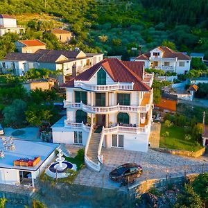 Vila Sela Hotel Shkodër Exterior photo