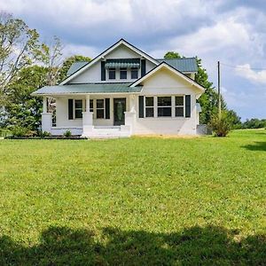 Beautiful And Spacious Fully Renovated Farmhouse Villa Winchester Exterior photo