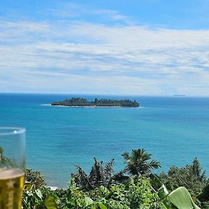 The View Padang, Amazing View, Food, Drink, Sleep, Transport, 8 Mins Mentawai Fast Ferry Hotel Exterior photo