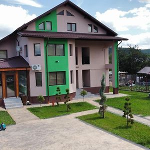 Viv House Hotel Vălenii de Munte Exterior photo