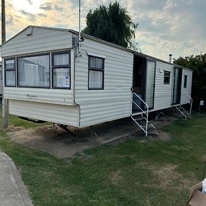 8 Berth Holiday Home At Seawick Holiday Park Saint Osyth Exterior photo