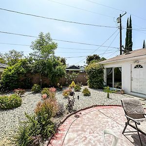 Cozy Studio With Shared Backyard In La - Hal2-Cal Villa Calabasas Exterior photo