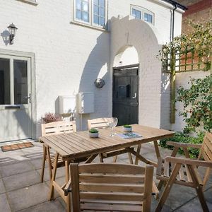 Quiet Sanctuary With Parking - The Wilton Cottage Salisbury Exterior photo