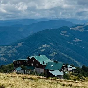 Садиба Терентин Hotel Rahău Exterior photo