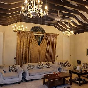 Elegant 3 Bed Rooms Villa With Modern Amenities Islamabad Exterior photo