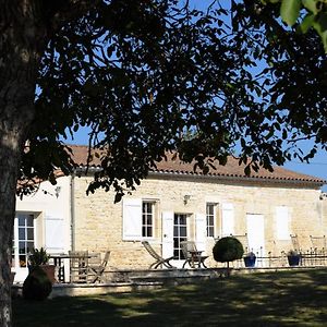 Chateau Doyac Villa Saint-Seurin-de-Cadourne Exterior photo