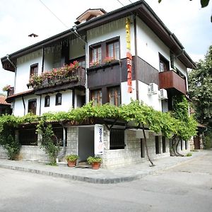 Oazis Family Hotel Loveci Exterior photo