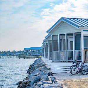 Blufin Bungalows & Marina Chincoteague Exterior photo