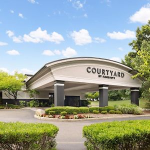 Courtyard Montvale Hotel Exterior photo