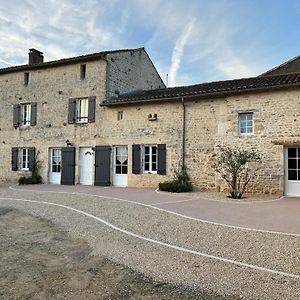 Chambre D'Hotes De La Source Bed & Breakfast Mellé Exterior photo