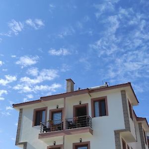 Ayvalik Akan Pansiyon Bed & Breakfast Exterior photo