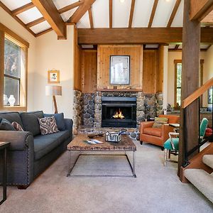 Alpine Escape By Tahoe Getaways - Shuttle To Ski Slopes & Fireplace Villa Alpine Meadows Exterior photo