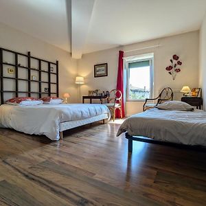 Chambre Coquelicot Pour 3 Avec Sdb Privative Et Recharge Electrique, Wifi Offert - Fr-1-582-495 Bed & Breakfast Lempdes sur Allagnon Exterior photo