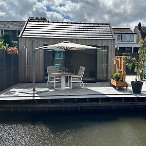 Pakhuis Prins Bed & Breakfast Zaandam Exterior photo