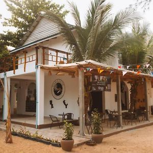 Paradise Sunset Beach Hotel Koh Rong Sanloem Exterior photo