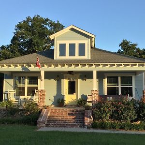 3 Bed, 2 And A Half Bath Gorgeous Coastal Home 1 Block From Beach! Long Beach Exterior photo