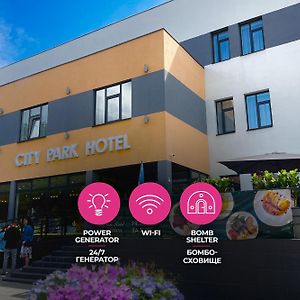 City Park Hotel By Chm Bila Țerkva Exterior photo